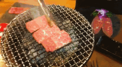 这家日式烤肉中的